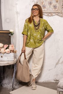 Mintás blúz , dekoratív gombbal - zöld 