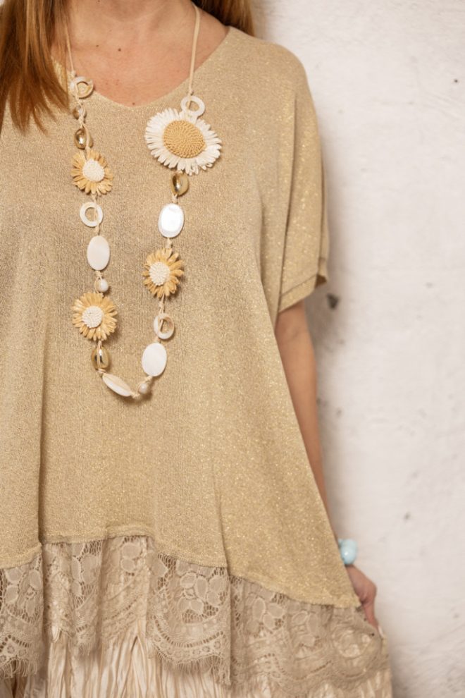 Arany , csipke aljú felső