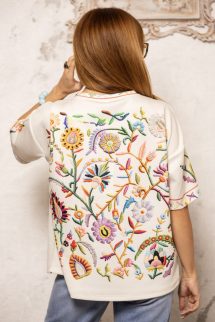 Virágmotívumos , rövid ujjú felső - krém