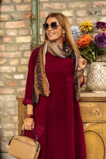 Hosszú, gyöngyös fülbevaló