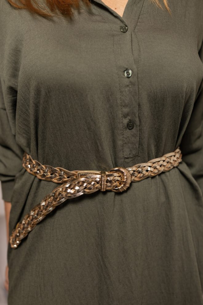 Fonott aranyszínű öv