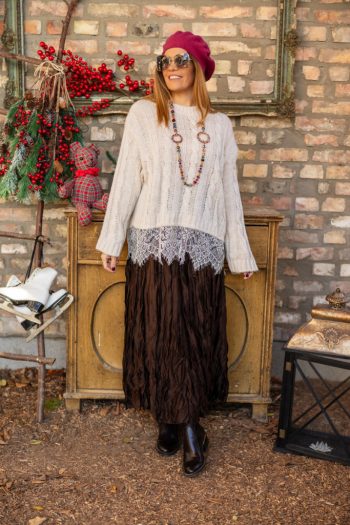 Csipkével extrázott pulóver - bézs 