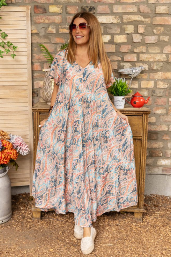 A vonalú maxi India ruha 