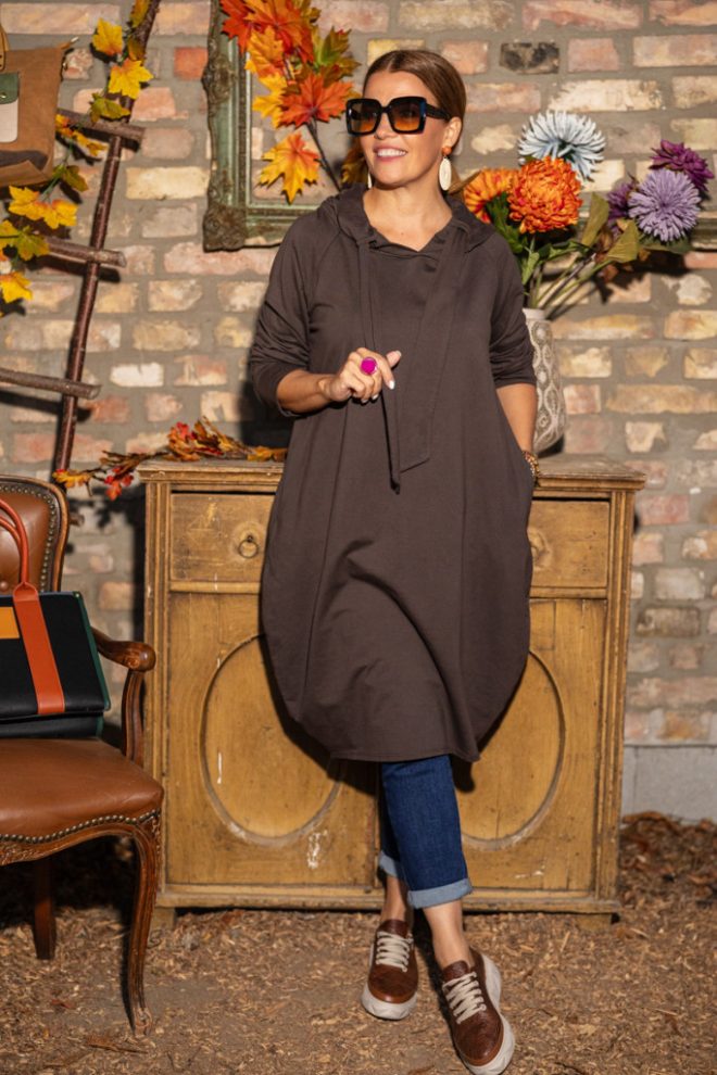 Kapucnis ruha - csokoládé