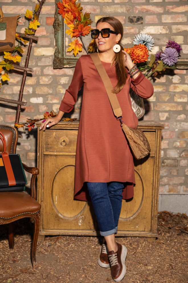 A - vonalú , lézervágott ruha - lazac 