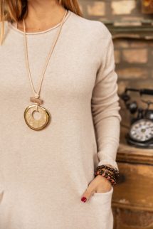 Kötött , zsebes ruha , kerek nyakkal - bézs 