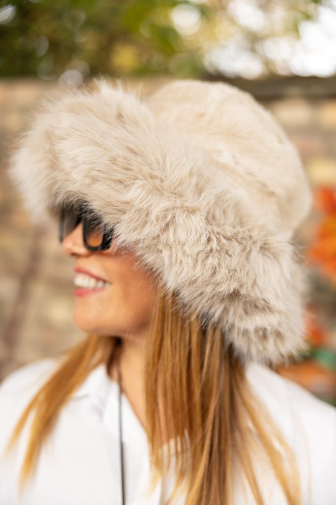 Szőrme kalap - bézs 