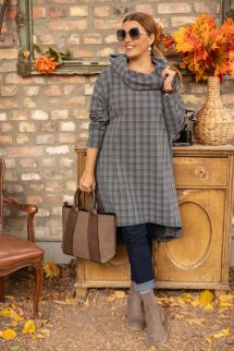 Kockás kámzsás tunika 